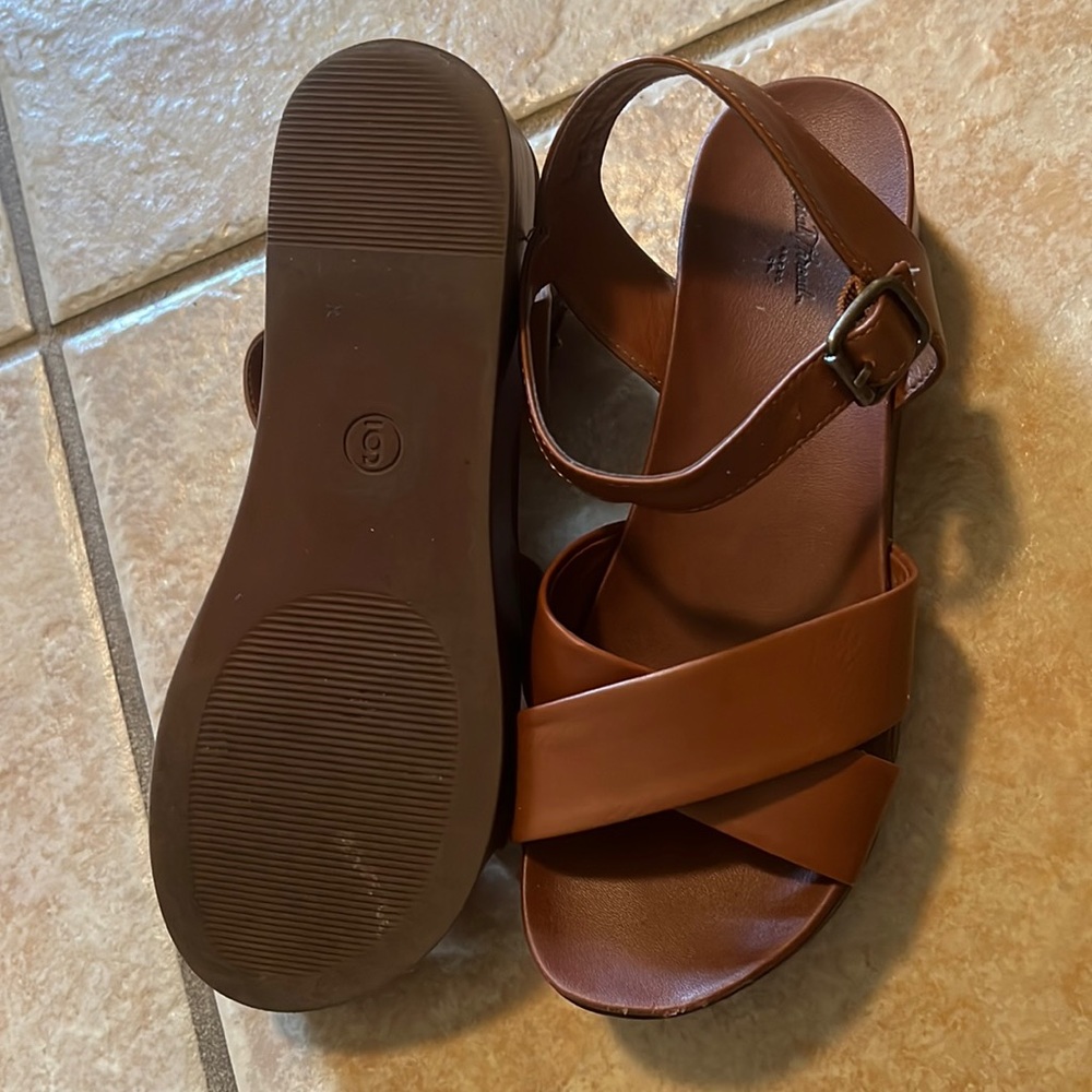 Brown wedges